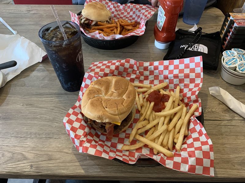 Avon Park Diner food