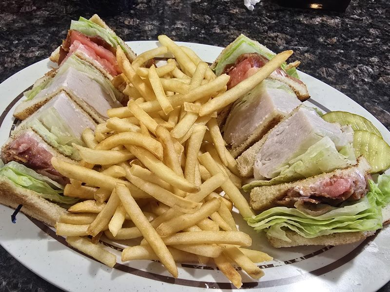 Avon Park Diner food